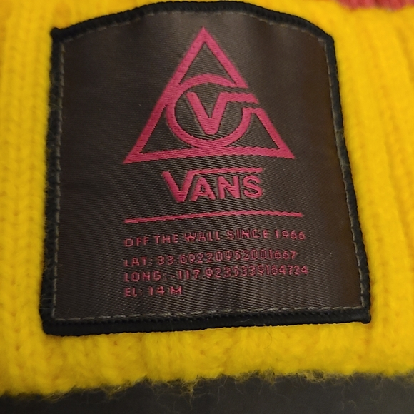 VANS Knit Hat - Picture 2 of 4
